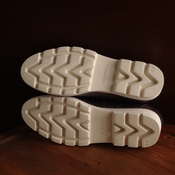 Vionic Loafers Women Size 7.5 Silver Gray Kensley Leather Preppy Comfort Shoes - Picture 8 of 13